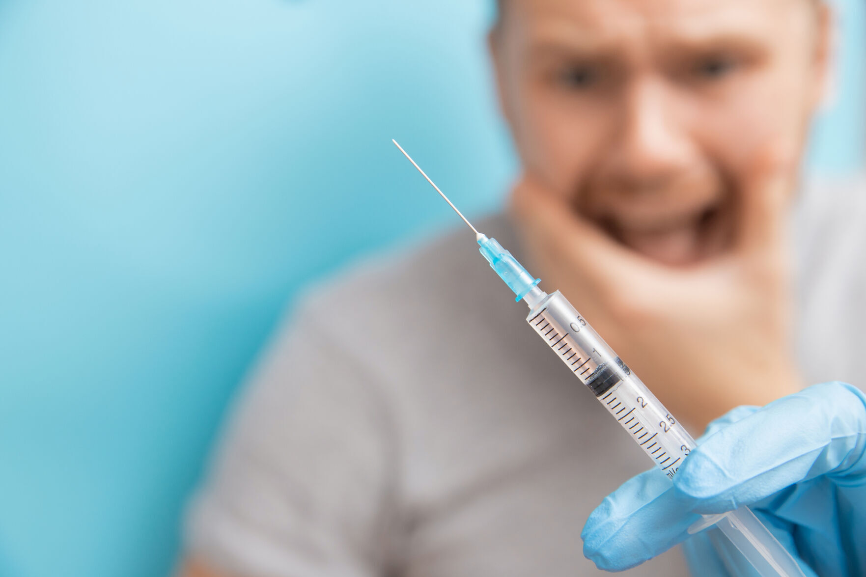 medicine-cabinet-needle-20210512